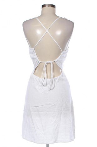 Kleid Review, Größe M, Farbe Weiß, Preis € 29,99
