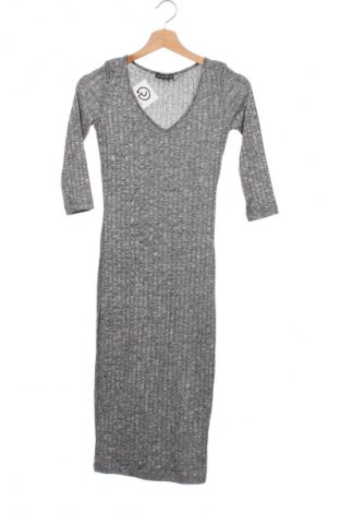 Kleid Terranova, Größe XS, Farbe Grau, Preis 17,34 €