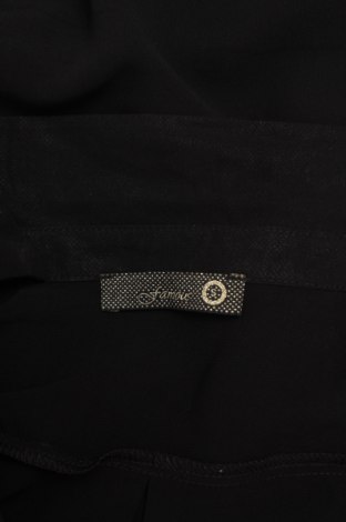 Γυναικείο πουκάμισο Famous, Μέγεθος S, Χρώμα Μαύρο, Τιμή 10,52 €