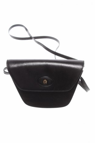 Дамска чанта Aigner, Цвят Черен, Естествена кожа, Цена 198,90 лв.