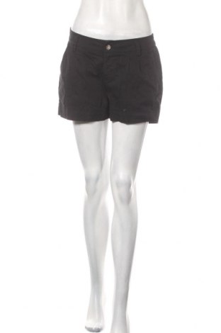 Дамски къс панталон Ajc, Размер M, Цвят Черен, 97% памук, 3% еластан, Цена 33,60 лв.