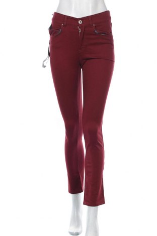 Дамски панталон Armani Jeans, Размер S, Цвят Червен, 60% памук, 38% лиосел, 2% еластан, Цена 200,70 лв.