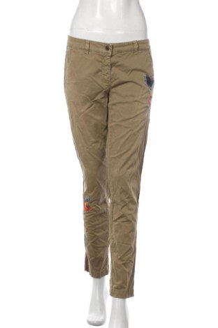 Дамски панталон Cambio, Размер M, Цвят Бежов, Цена 67,20 лв.