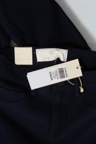 Дамски панталон Pieces, Размер XXS, Цвят Син, Цена 11,85 лв.