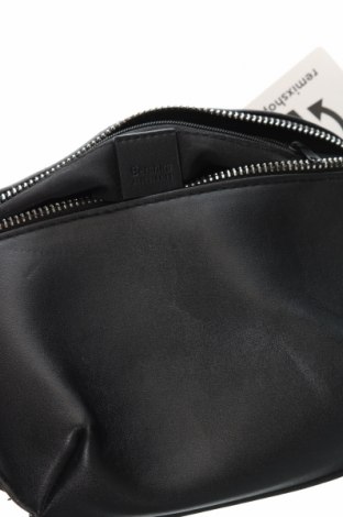 Τσάντα Bershka, Χρώμα Μαύρο, Τιμή 16,06 €