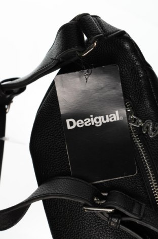 Чанта за кръст Desigual, Цвят Черен, Цена 156,00 лв.