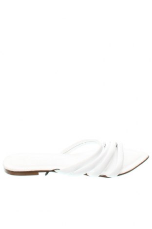 Чехли Bianco, Размер 37, Цвят Бял, Цена 108,00 лв.