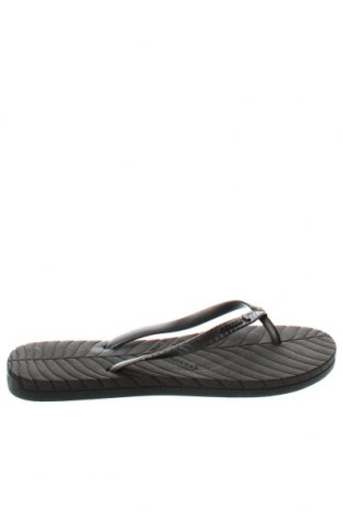 Papuci Cubanas, Mărime 39, Culoare Negru, Preț 62,04 Lei