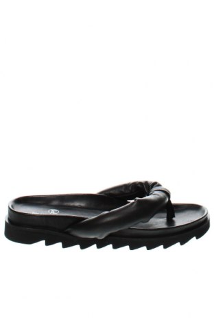 Papuci Jolana&Fenena, Mărime 38, Culoare Negru, Preț 177,63 Lei