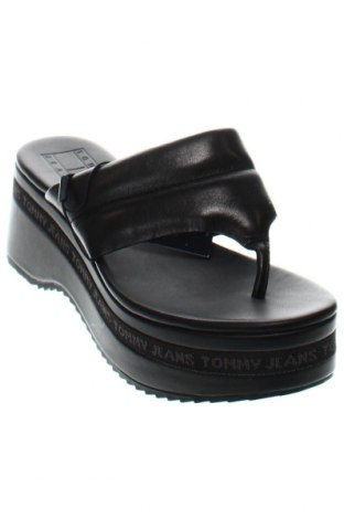 Papuci Tommy Hilfiger, Mărime 40, Culoare Negru, Preț 717,11 Lei