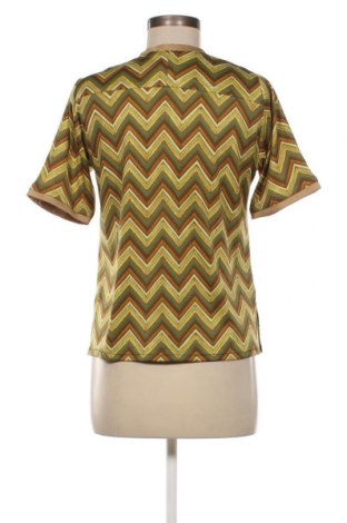 Bluză de femei, Mărime M, Culoare Multicolor, Preț 21,97 Lei