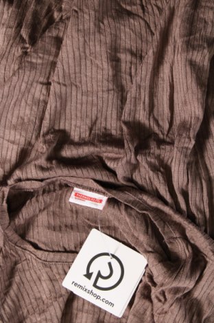 Bluză de femei, Mărime L, Culoare Maro, Preț 12,50 Lei