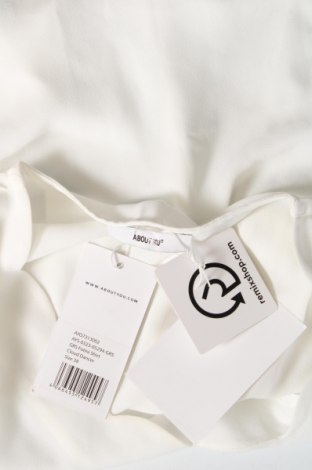 Damen Shirt About You, Größe M, Farbe Weiß, Preis € 10,23