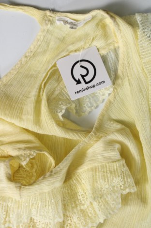 Γυναικεία μπλούζα Andy & Lucy, Μέγεθος M, Χρώμα Κίτρινο, Τιμή 5,22 €