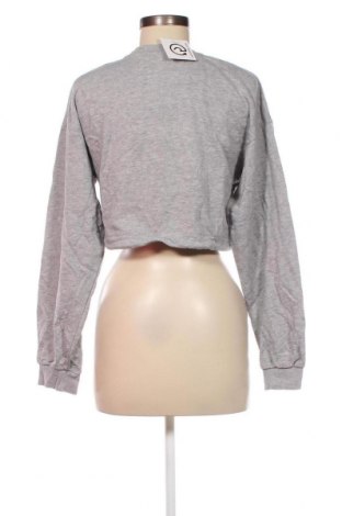Damen Shirt Bershka, Größe M, Farbe Grau, Preis 6,08 €
