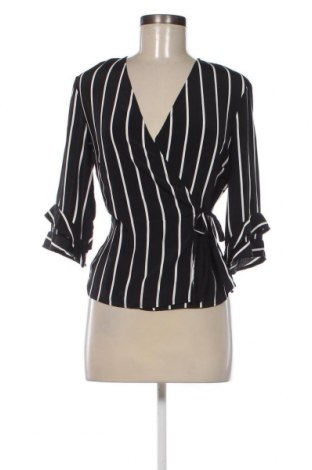 Дамска блуза Bershka, Размер M, Цвят Черен, Цена 10,83 лв.