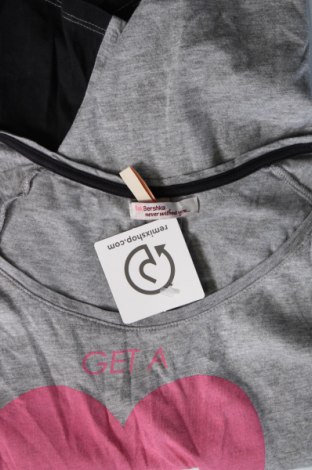 Damen Shirt Bershka, Größe M, Farbe Mehrfarbig, Preis 3,89 €