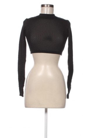 Γυναικεία μπλούζα Bershka, Μέγεθος S, Χρώμα Μαύρο, Τιμή 11,75 €