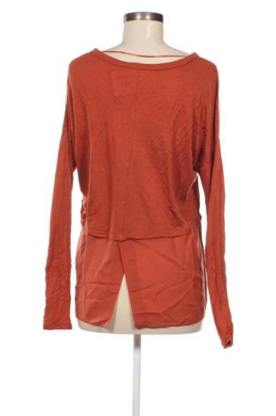 Дамска блуза Boss Orange, Размер L, Цвят Кафяв, Цена 41,82 лв.
