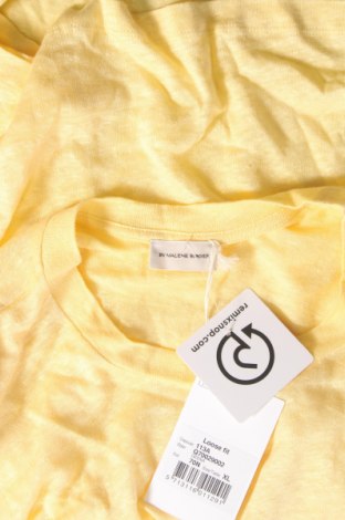 Дамска блуза By Malene Birger, Размер XL, Цвят Жълт, Цена 178,54 лв.