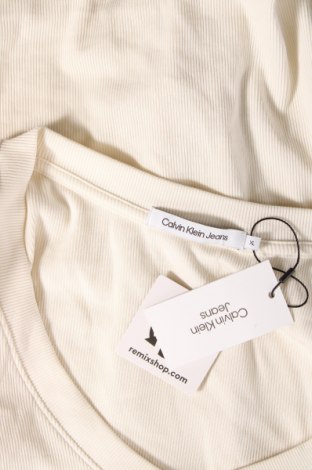 Дамска блуза Calvin Klein Jeans, Размер XL, Цвят Екрю, Цена 67,20 лв.