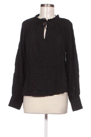 Damen Shirt Cubus, Größe XS, Farbe Schwarz, Preis 6,61 €
