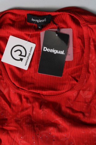 Дамска блуза Desigual, Размер M, Цвят Червен, Цена 61,56 лв.