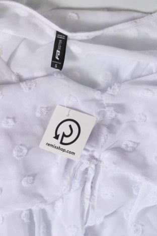 Дамска блуза Fb Sister, Размер S, Цвят Бял, Цена 19,55 лв.