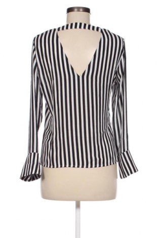 Γυναικεία μπλούζα Gina Tricot, Μέγεθος XS, Χρώμα Πολύχρωμο, Τιμή 3,59 €