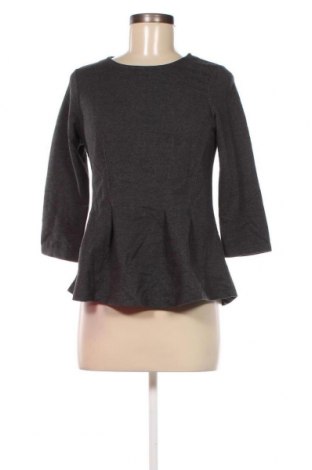 Damen Shirt Gina Tricot, Größe M, Farbe Grau, Preis € 2,78