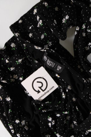 Γυναικεία μπλούζα Guts & Gusto, Μέγεθος M, Χρώμα Μαύρο, Τιμή 4,21 €