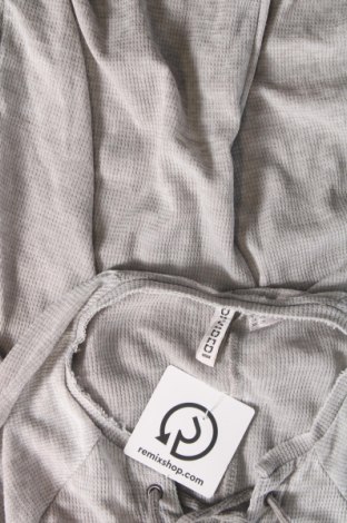 Damen Shirt H&M Divided, Größe S, Farbe Grau, Preis 9,72 €