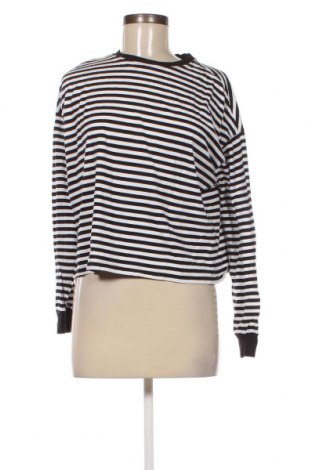 Γυναικεία μπλούζα H&M Divided, Μέγεθος M, Χρώμα Πολύχρωμο, Τιμή 5,88 €