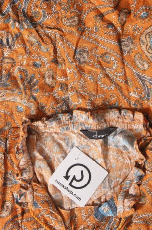Дамска блуза LC Waikiki, Размер L, Цвят Бежов, Цена 20,96 лв.