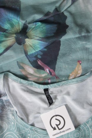 Γυναικεία μπλούζα Laura Torelli, Μέγεθος M, Χρώμα Πολύχρωμο, Τιμή 10,00 €