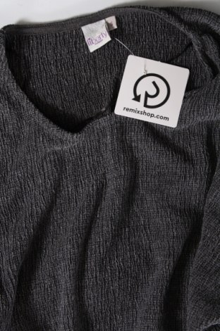 Damen Shirt Liberty, Größe S, Farbe Grau, Preis 3,55 €