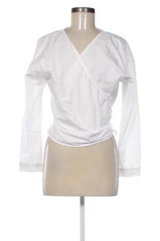 Дамска блуза Mohito, Размер L, Цвят Бял, Цена 11,42 лв.