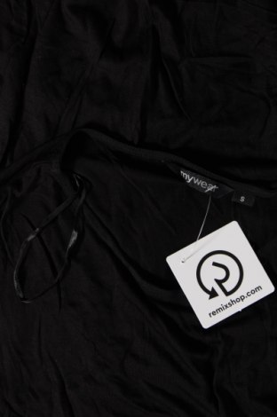 Γυναικεία μπλούζα My Wear, Μέγεθος S, Χρώμα Μαύρο, Τιμή 1,76 €