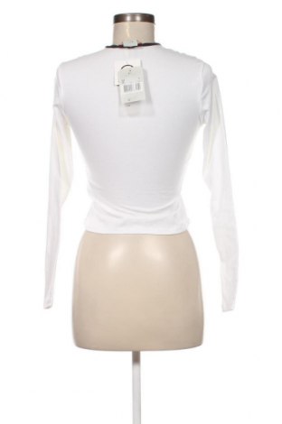 Дамска блуза Nike, Размер XXS, Цвят Бял, Цена 77,00 лв.