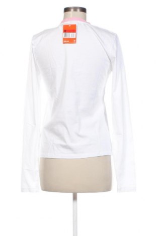 Дамска блуза Nike Acg, Размер L, Цвят Бял, Цена 77,00 лв.