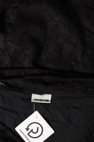 Дамска блуза Noisy May, Размер L, Цвят Черен, Цена 5,51 лв.