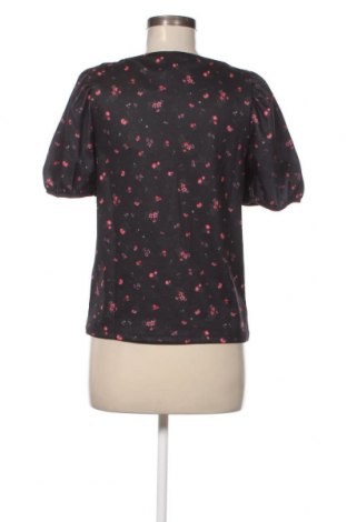 Дамска блуза ONLY, Размер L, Цвят Многоцветен, Цена 11,50 лв.