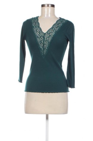 Дамска блуза ONLY, Размер S, Цвят Зелен, Цена 20,70 лв.
