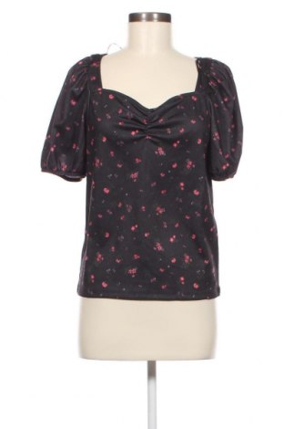 Γυναικεία μπλούζα ONLY, Μέγεθος L, Χρώμα Μαύρο, Τιμή 5,45 €