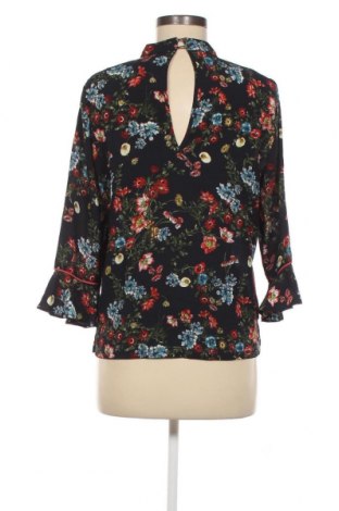 Γυναικεία μπλούζα ONLY, Μέγεθος S, Χρώμα Πολύχρωμο, Τιμή 3,34 €