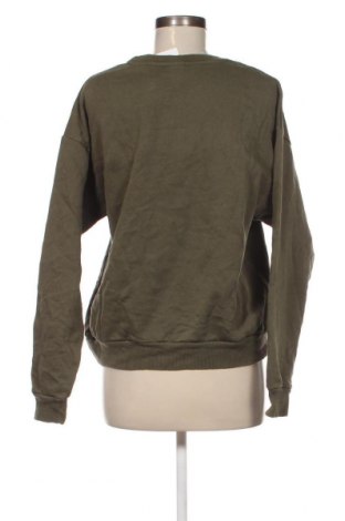 Дамска блуза PUMA, Размер M, Цвят Зелен, Цена 34,00 лв.