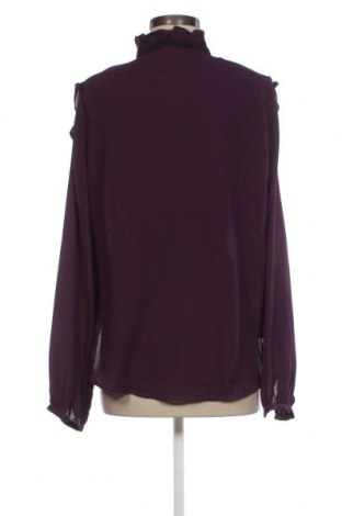Дамска блуза Piazza Italia, Размер M, Цвят Лилав, Цена 10,56 лв.