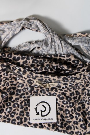 Дамска блуза Pull&Bear, Размер S, Цвят Многоцветен, Цена 19,00 лв.
