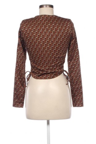 Γυναικεία μπλούζα Pull&Bear, Μέγεθος S, Χρώμα Πολύχρωμο, Τιμή 3,76 €
