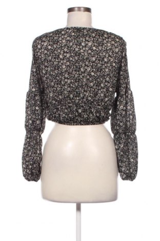 Γυναικεία μπλούζα Pull&Bear, Μέγεθος S, Χρώμα Πολύχρωμο, Τιμή 1,76 €